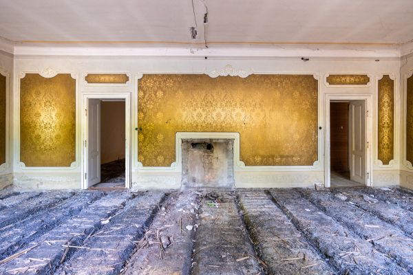 Fireplace Demolition in Red Oak
