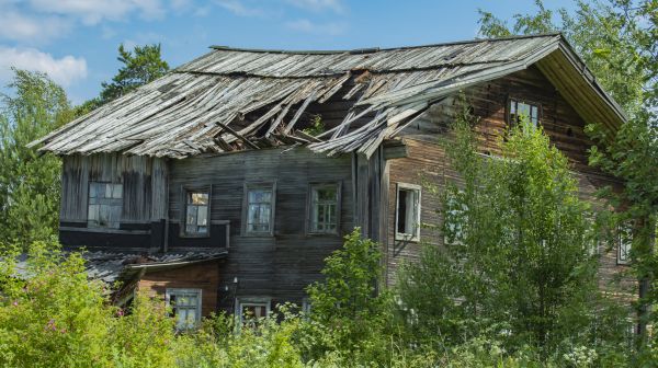 Cottage Demolition in Red Oak